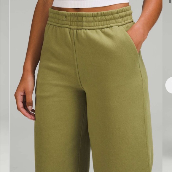 Lululemon Loungeful High-Rise Wide Leg Crop Bronze Green Sz.4 23” inseam - Picture 2 of 10